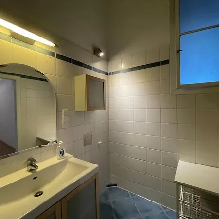 Lejlighed Geraeumige Altbauwohnung Im Zentrum *