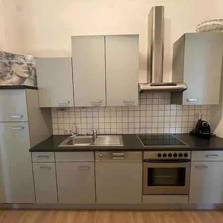 Geraeumige Altbauwohnung Im Zentrum Appartement