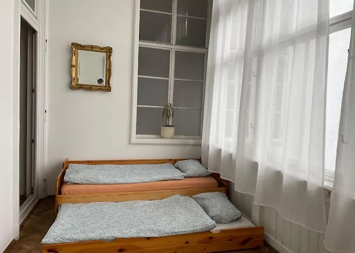 Apartment Geraeumige Altbauwohnung Im Zentrum Graz